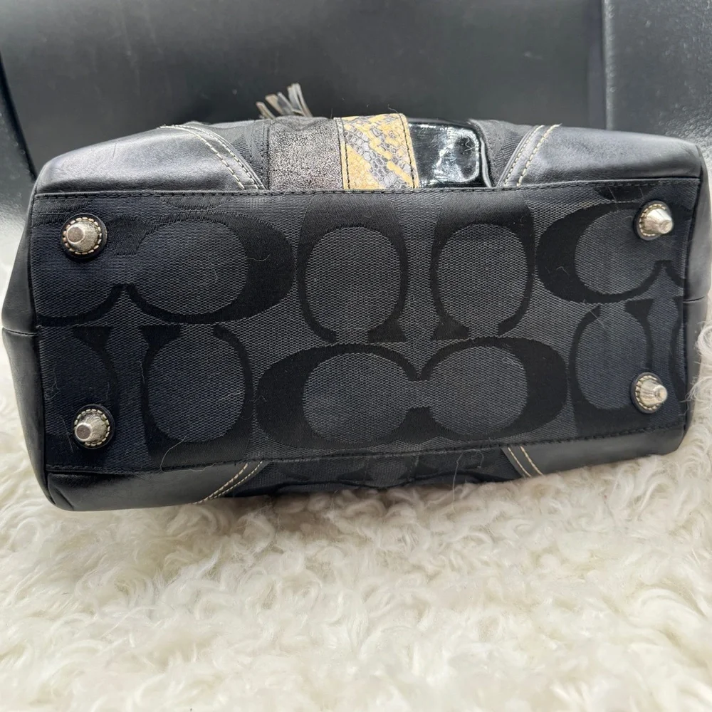 Coach Handbag - Picture 8 of 11